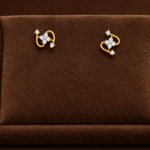 DIAMOND EARRING