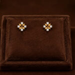 DIAMOND EARRING