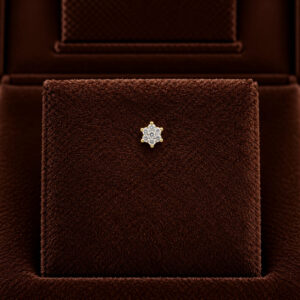 DIAMOND NOSE PIN